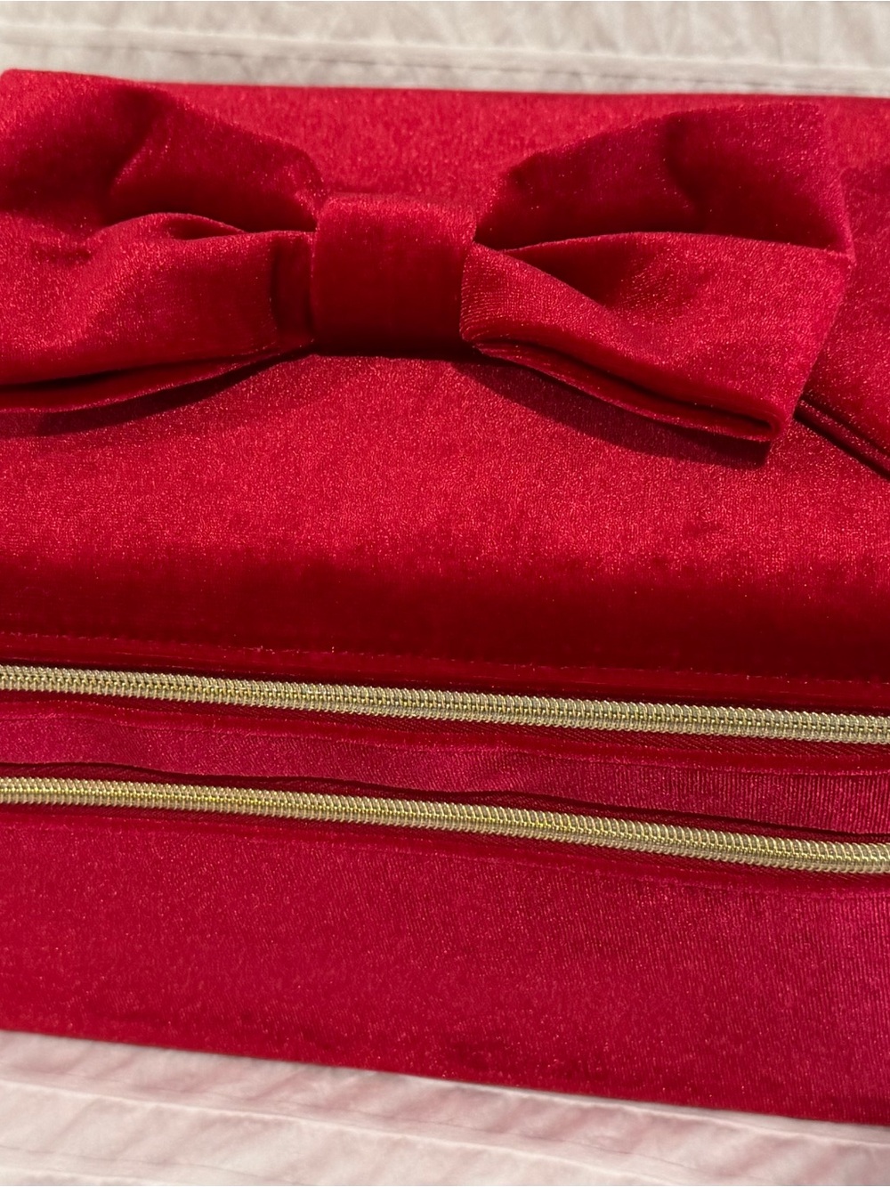 Red Velvet Bow Accent Women's Makeup Bag